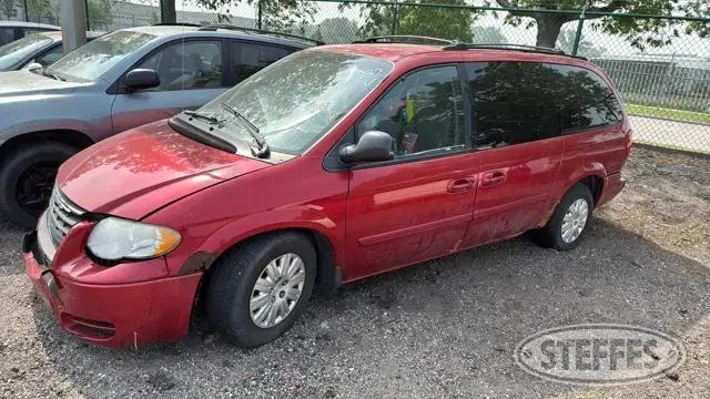 2005 Chrysler Town & Country LXi