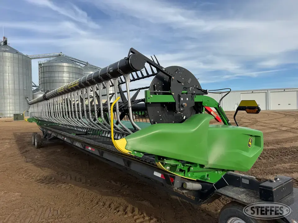 2024 John Deere RD40F Draper Head