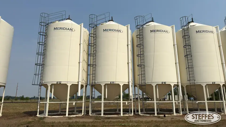 2011 Meridian M1620-40HD Hopper Bin