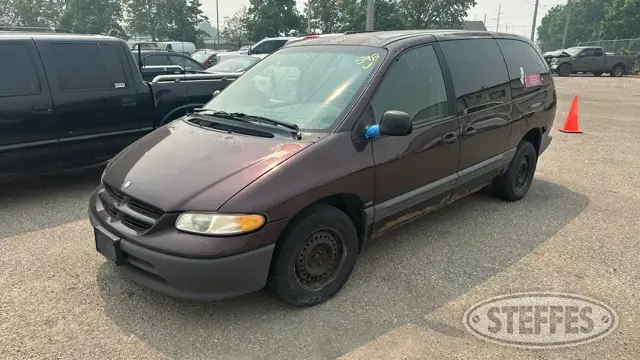 1996 Dodge Grand Caravan SE