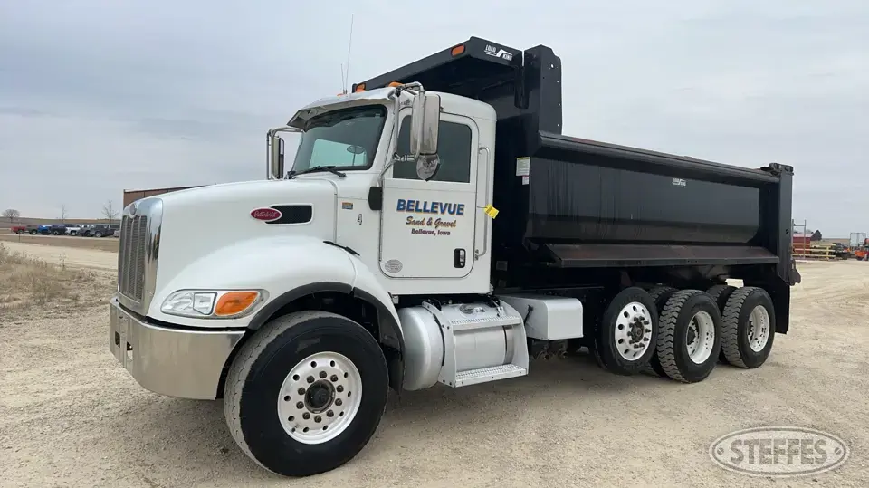2019 Peterbilt 348 Dump Truck