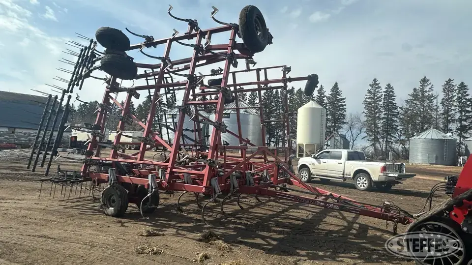 Wil-Rich Excel Series Field Cultivator