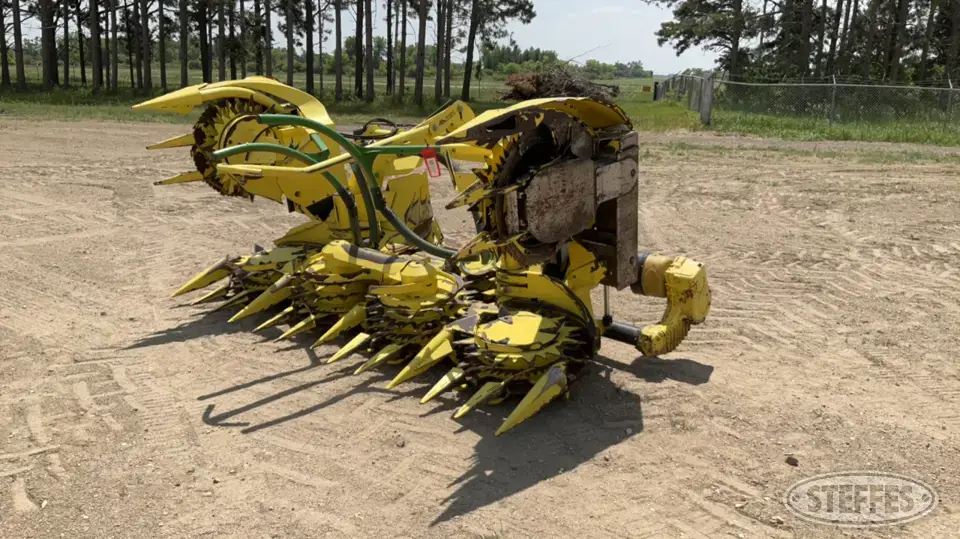 John Deere 696 Forage Harvester Head