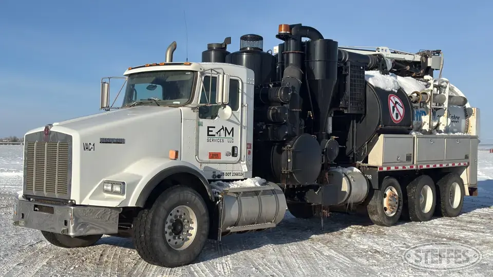 2013 Kenworth T800 Hydrovac Truck