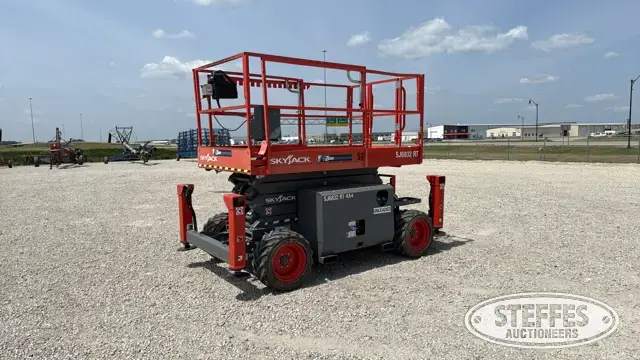 2022 Skyjack SJ683RT