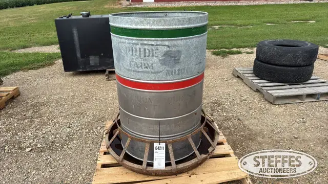 Pride of the Farm hog feeder