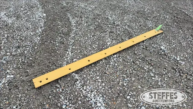 Steel cutting edge