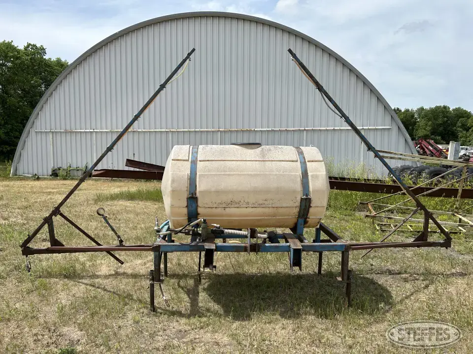 Shop-built 3 pt. sprayer Pull-Type Sprayer