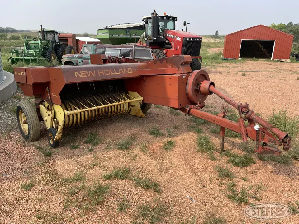 New Holland Hayliner 273 Square Baler