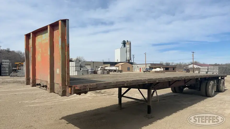 1996 Fontaine Flatbed Trailer