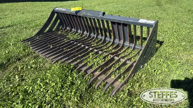 Virnig skid steer rock bucket