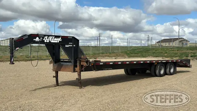 2012 Diamond C FLT210