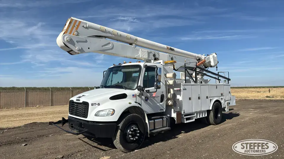 2011 Freightliner M2 106 Bucket Truck