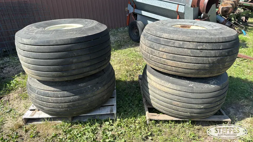 (4) 21.5L-16.1 tires Tractor-Implement Tire