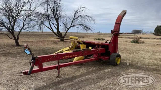 New Holland 892