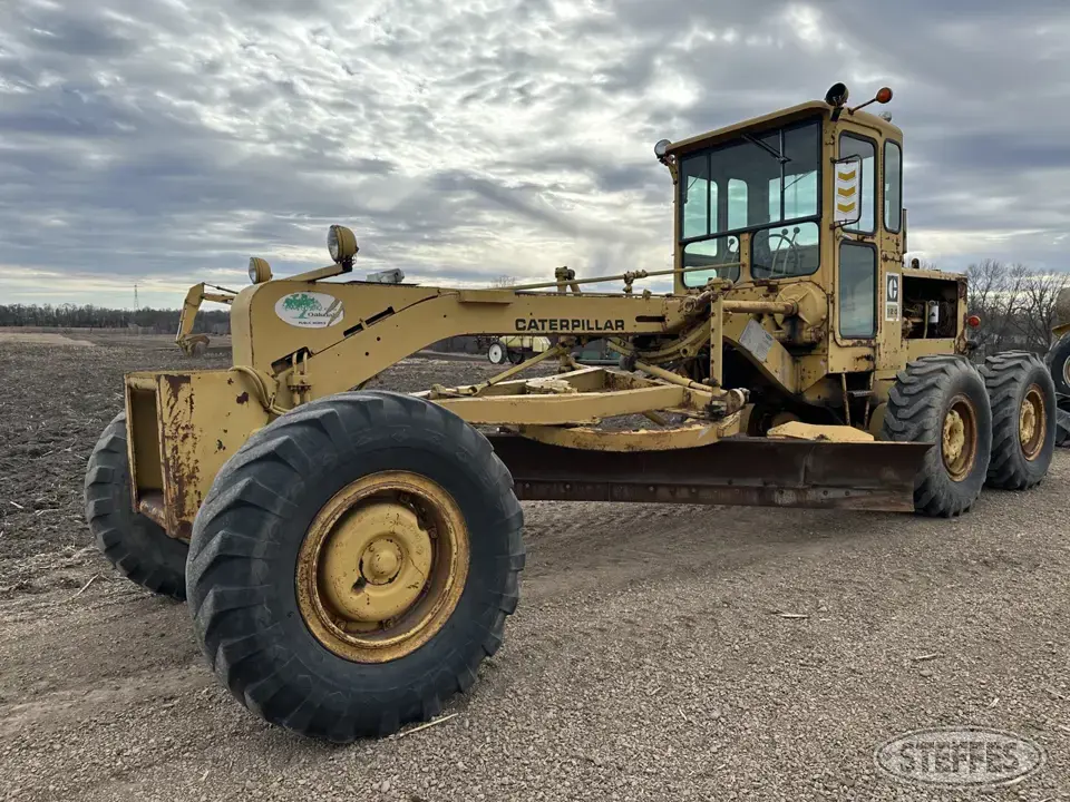 Caterpillar 120 Motor Grader
