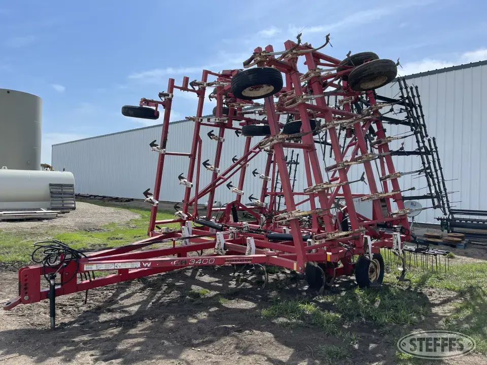 Wil-Rich 3400 Field Cultivator