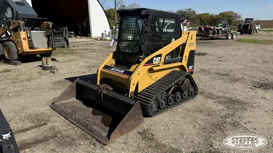 2003 CAT 247 Tracked Skid Steer