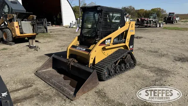 2003 CAT 247