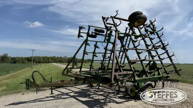 John Deere 960