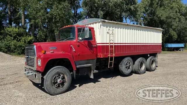 1987 Ford L8000