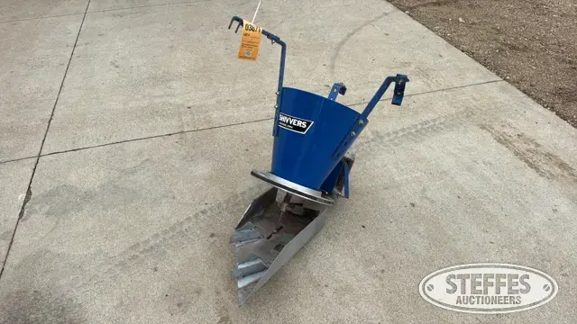 Shivvers bin spreader