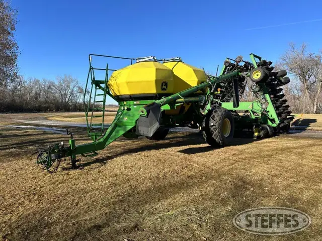 2001 John Deere 1860