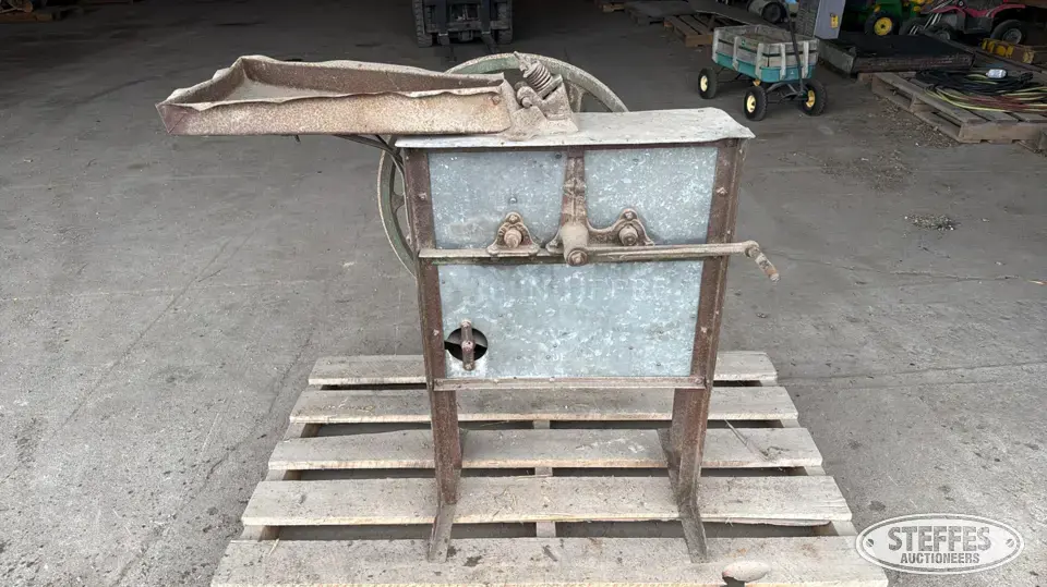 Corn sheller Collectibles-Other