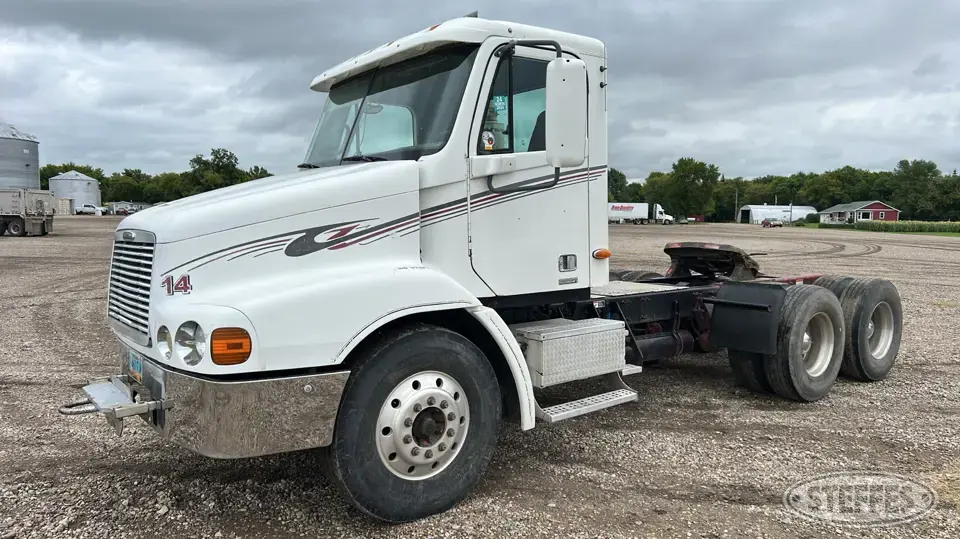 2001 Freightliner Century Conventional Truck without Sleeper