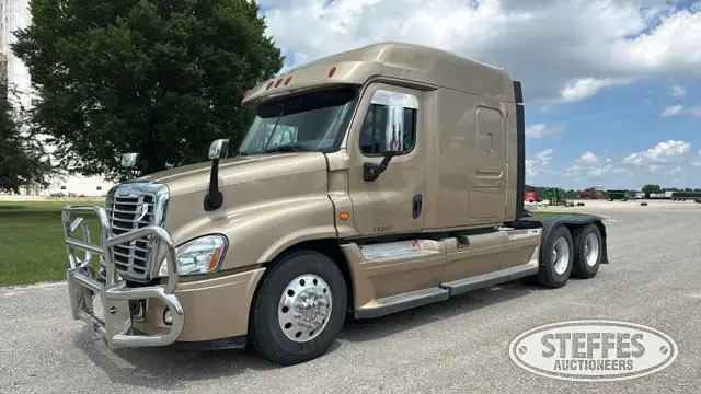2015 Freightliner Cascadia 125