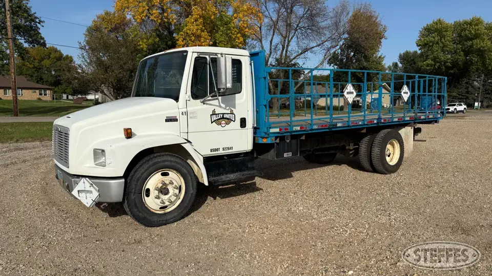 2001 Freightliner FL60 Flatbed Truck