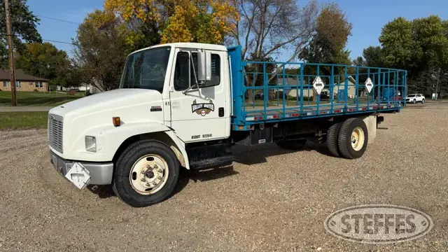 2001 Freightliner FL60