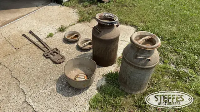 Assorted antiques