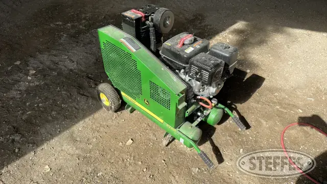 John Deere AC2-8GH