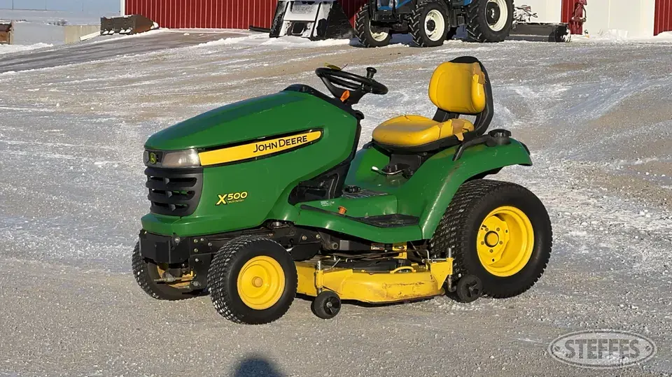 2010 John Deere X500 Lawn Tractor