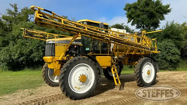 2006 RoGator 1074