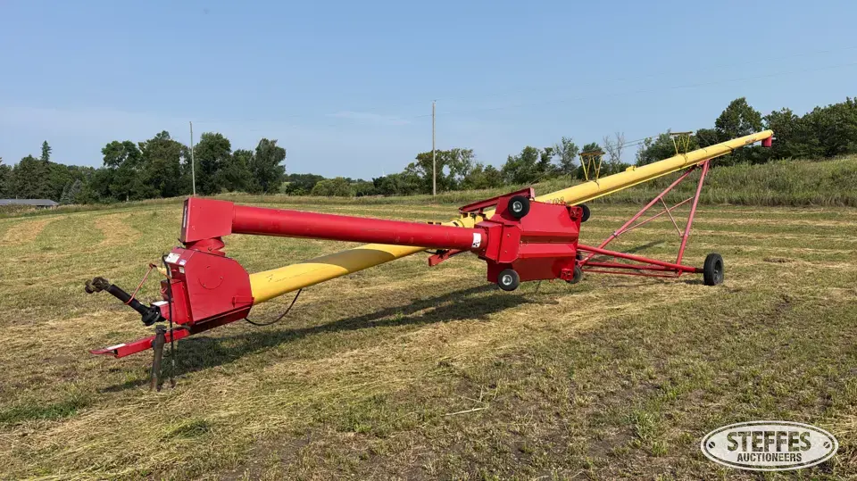 2012 Westfield MK100-61 Swing Hopper Auger