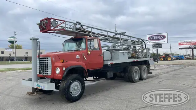 1980 Ford LT8000