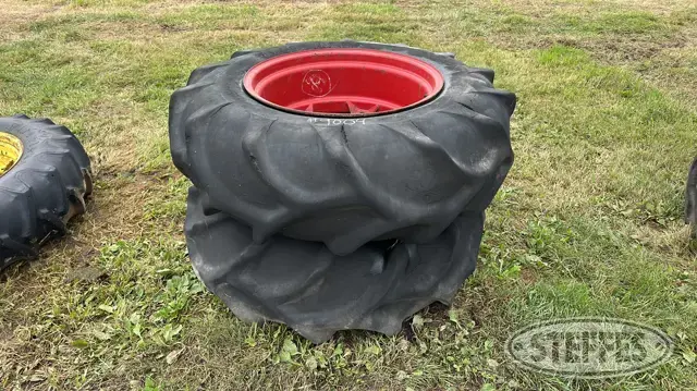 (2) Firestone 15-30 tires