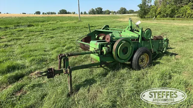 John Deere 214T
