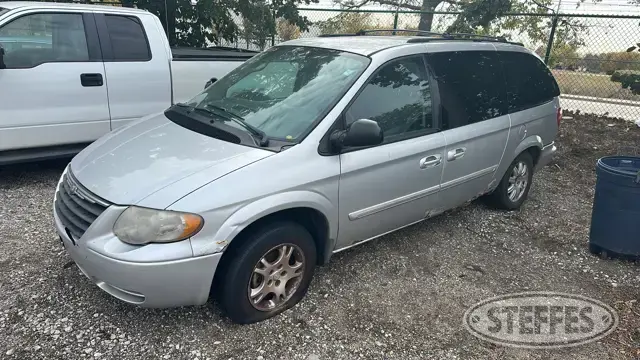 2005 Chrysler Town & Country