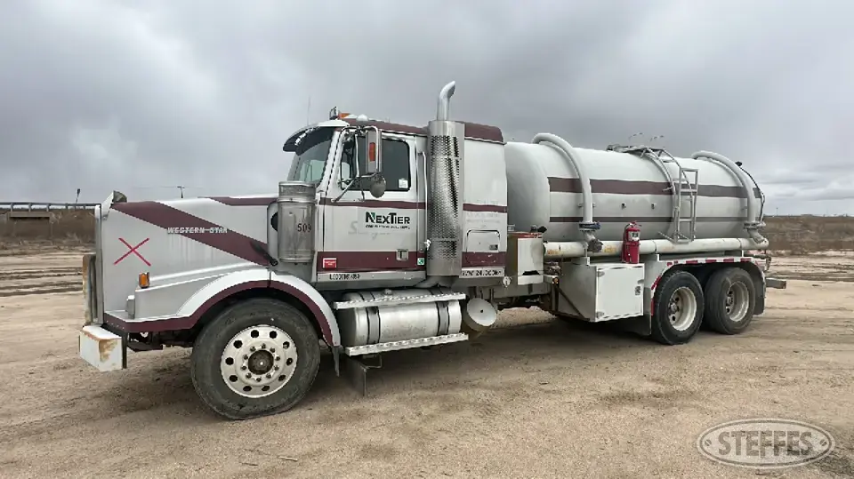 2005 Western Star 4900SA Tank Truck