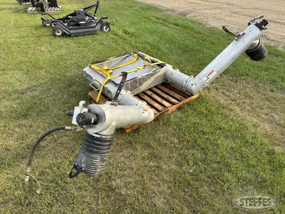 Michel's Industries Transfer-Jump Augers and Conveyor