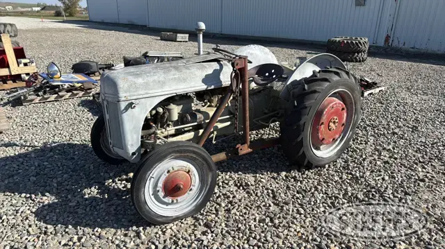1941 Ford 9N