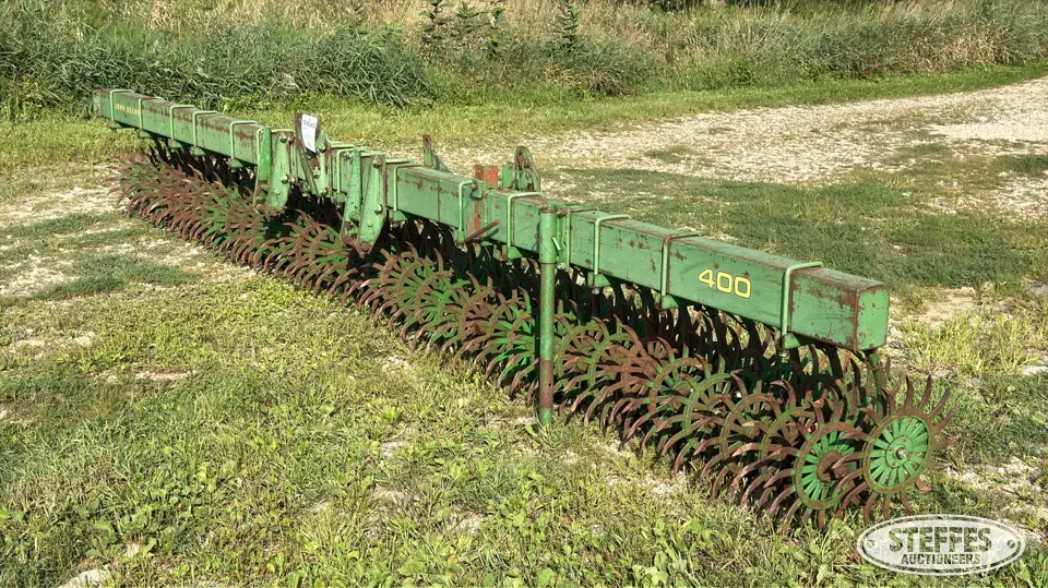 John Deere 400 Rotary Hoe