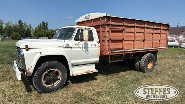 1975 Ford F-600 Custom Cab
