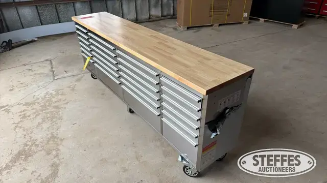 Tool cabinet