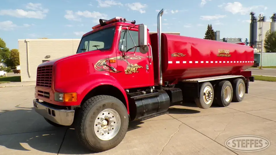 1998 International 8100 Tank Truck