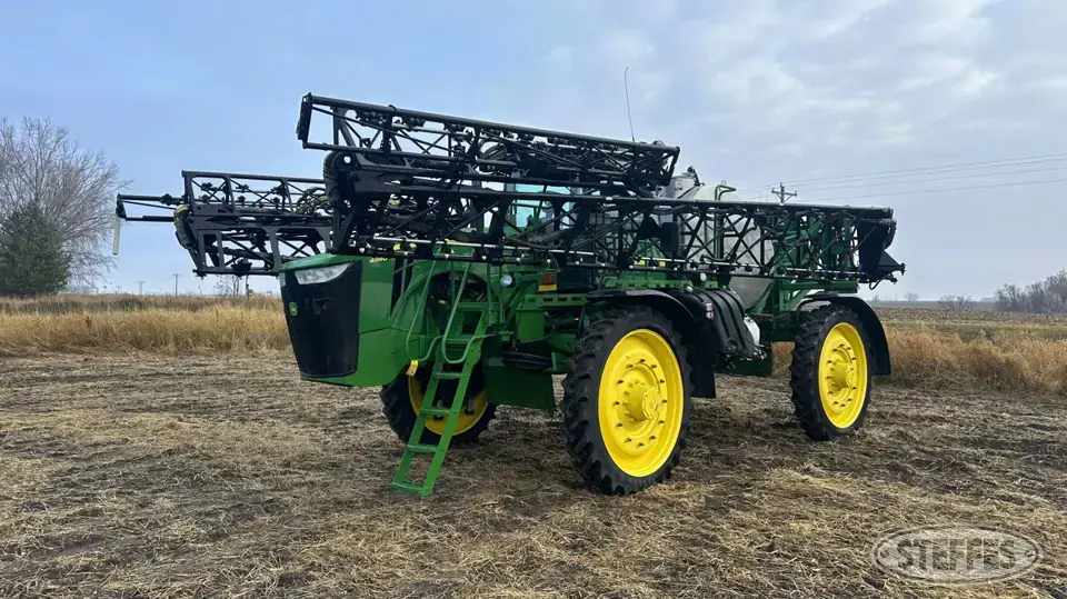2014 John Deere 4940 Self-Propelled Sprayer