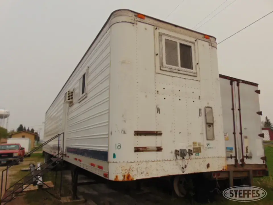 1990 American A655 Van Trailer